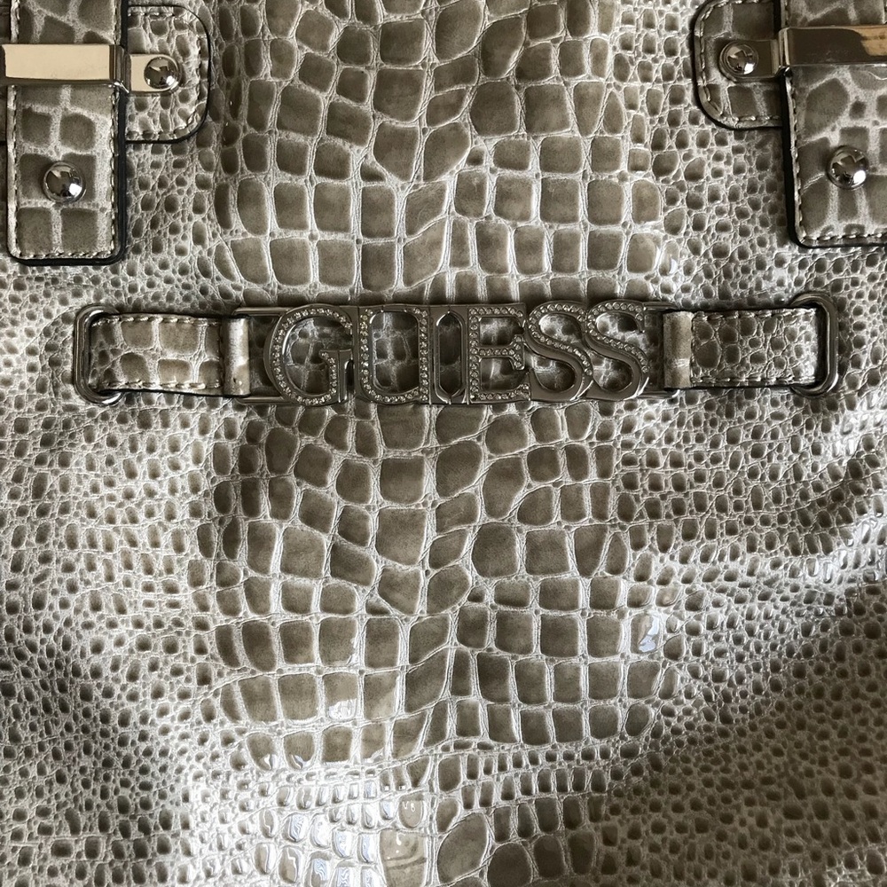 💥Guess Tote💥